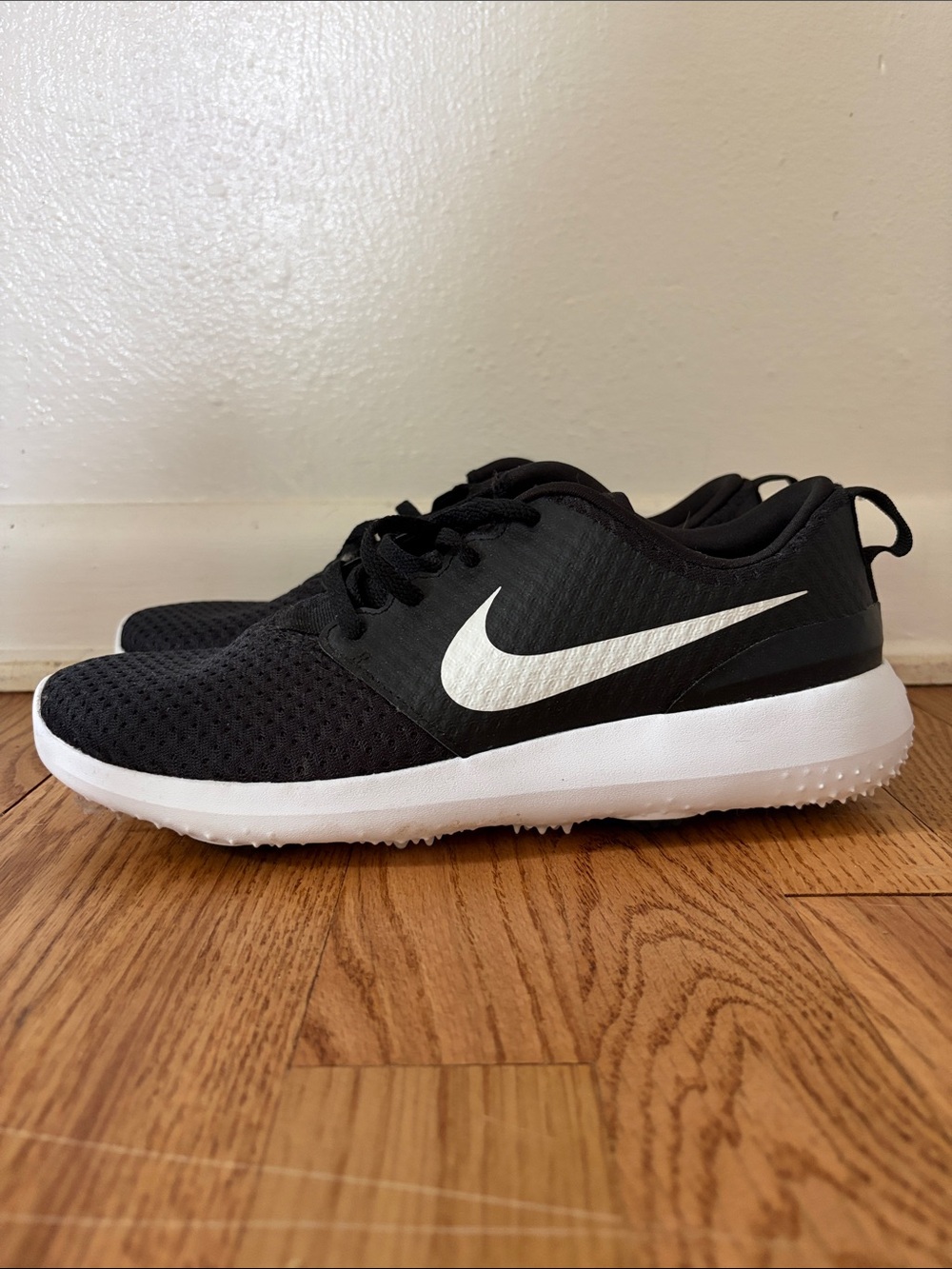 Nike Golf Black & White Women’s Golf Shoes